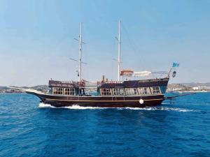 Aphrodite Duchess | Rhodes Sea Lines sun fun cruises in rhodes all inclusive